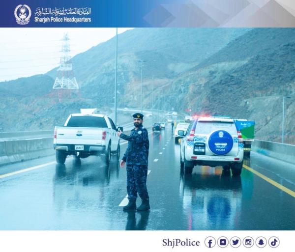 الإمارات.. إنقاذ 870 شخصاً من السيول والأمطار الغزيرة