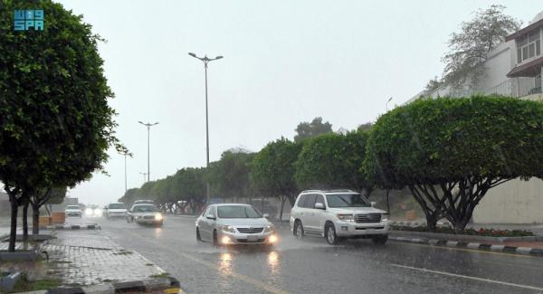 هطول أمطار غزيرة على عسير