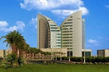 جامعة نجران..7 أيام للتسجيل في برامج المنح الداخلية والخارجية لغير السعوديين