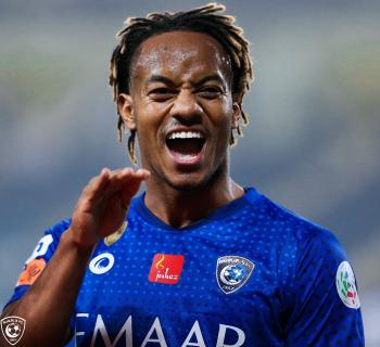 الهلال يجدد عقد كاريلو.. أرقام وبطولات البيروفي مع الزعيم