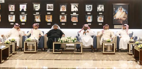 وليد معاذ: الأهلي يعيش وضعا غير مسبوق والنادي سيعود بجماهيره