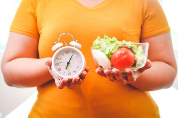 the-timing-of-eating-may-affect-mental-health-timenews