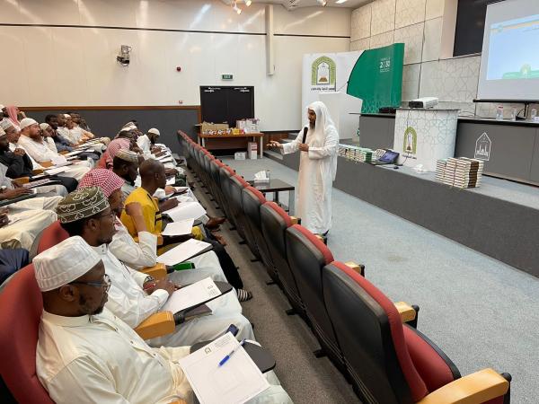 بالصور.. «الشؤون الإسلامية» تختتم الدورات العلمية لطلاب المنح