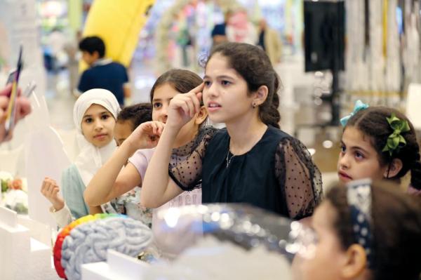 500 زائر لـ 11 ركنا توعويا في «عالمي الصحة النفسية»