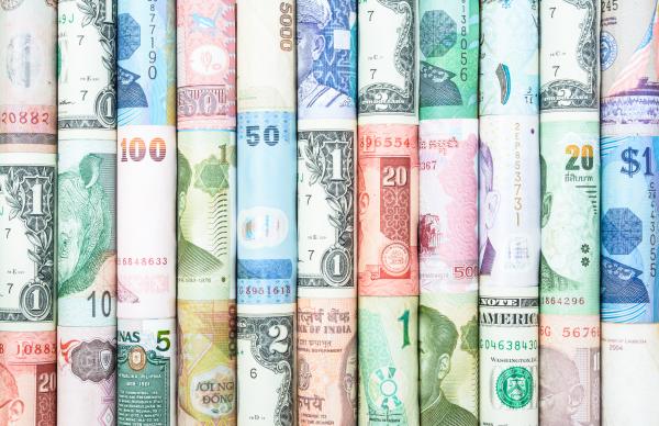 أسعار العملات أمام الريال السعودي اليوم.. استقرار بداية التعاملات