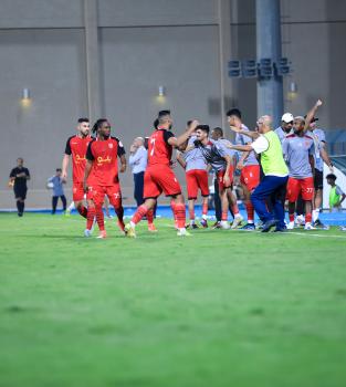 فيديو | القيصومة ينتصر على أحد بهدفين ويقترب من مربع الذهب