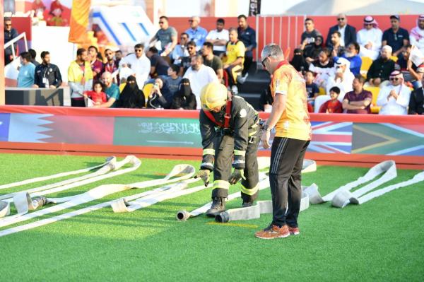 الدفاع المدني يشارك في «تحدي رجال الإطفاء» في «إثراء» بالظهران