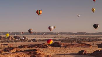 فعالية المناطيد واحدة من أجمل التجارب ضمن مهرجان 