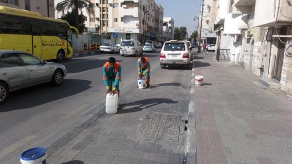 مسح وتنظيف 34 أرضًا فضاء - حساب بلدية الخبر على تويتر
