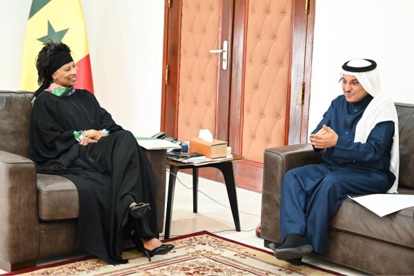 سفير المملكة يبحث التعاون مع وزيرة خارجية السنغال