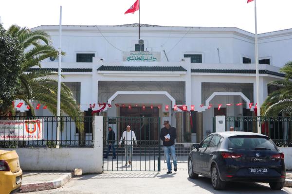 بعد التضييق عليها.. «الإخوان» تحرض دولًا أجنبية على تونس