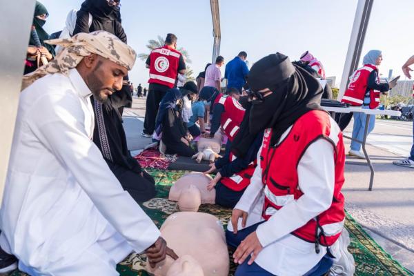 المساهمة في الحفاظ على سلامة أفراد المجتمع عبر توعيتهم