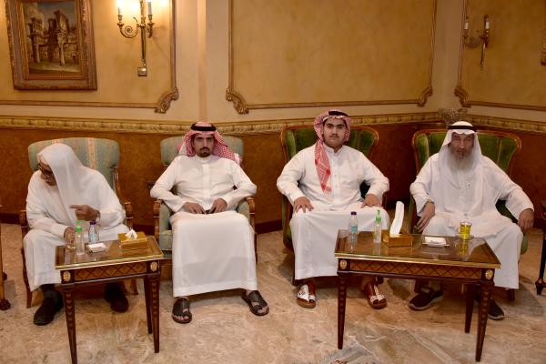 أسرة الأنصاري تفتح أبواب مجلسها الرمضاني