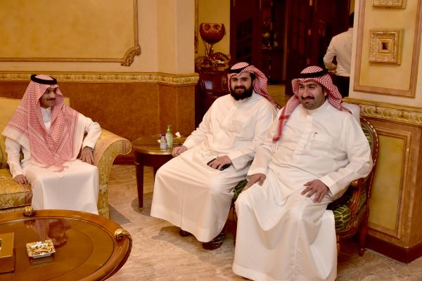 أسرة الأنصاري تفتح أبواب مجلسها الرمضاني