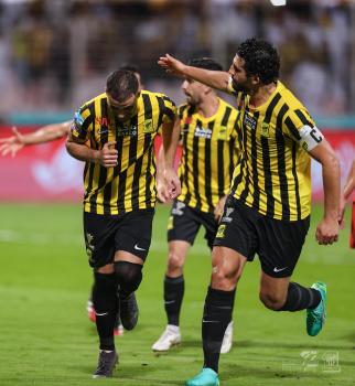 حمدالله يحتفل بهدف الاتحاد في مرمى الوحدة