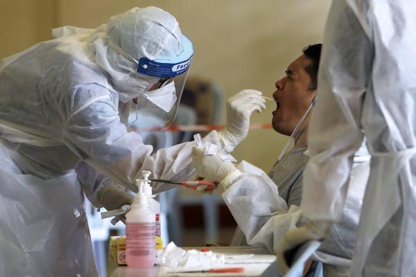 إعادة فتح مرافق علاج كوفيد في الفلبين - رويترز