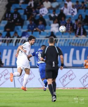 الهلال يتعادل في الوقت القاتل أمام الاتحاد في دوري روشن