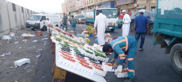 جولات ميدانية لتعقب الباعة المخالفين في الدمام - اليوم 