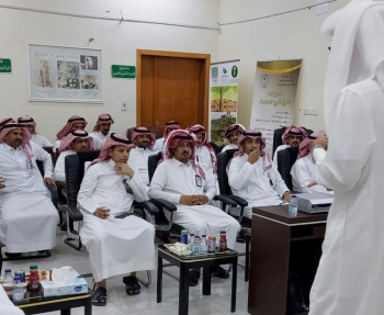سلطت حلقة النقاش الضوء على التعريف بسوسة النخيل الحمراء وبيولوجية الحشرة - اليوم