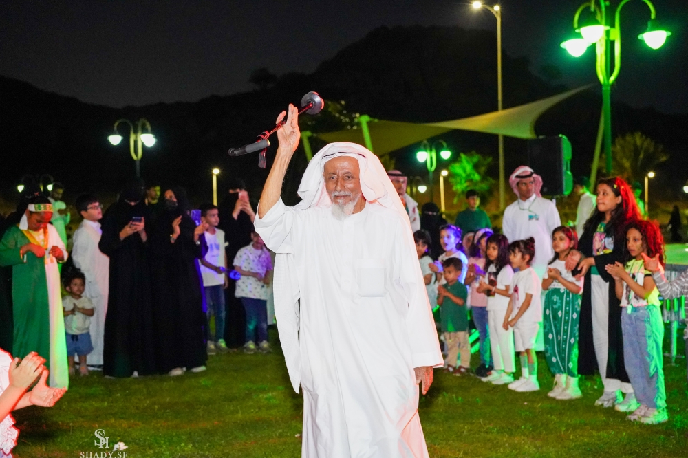 أحد المحتفلين باليوم الوطني في مكة