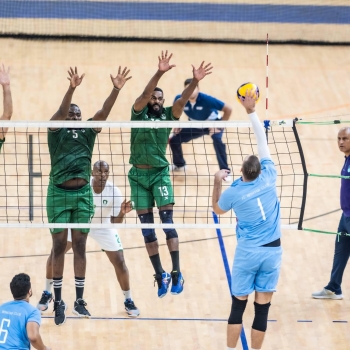 الابتسام يعبر الاتحاد بفوز مثير.. في دوري ممتاز الطائرة 