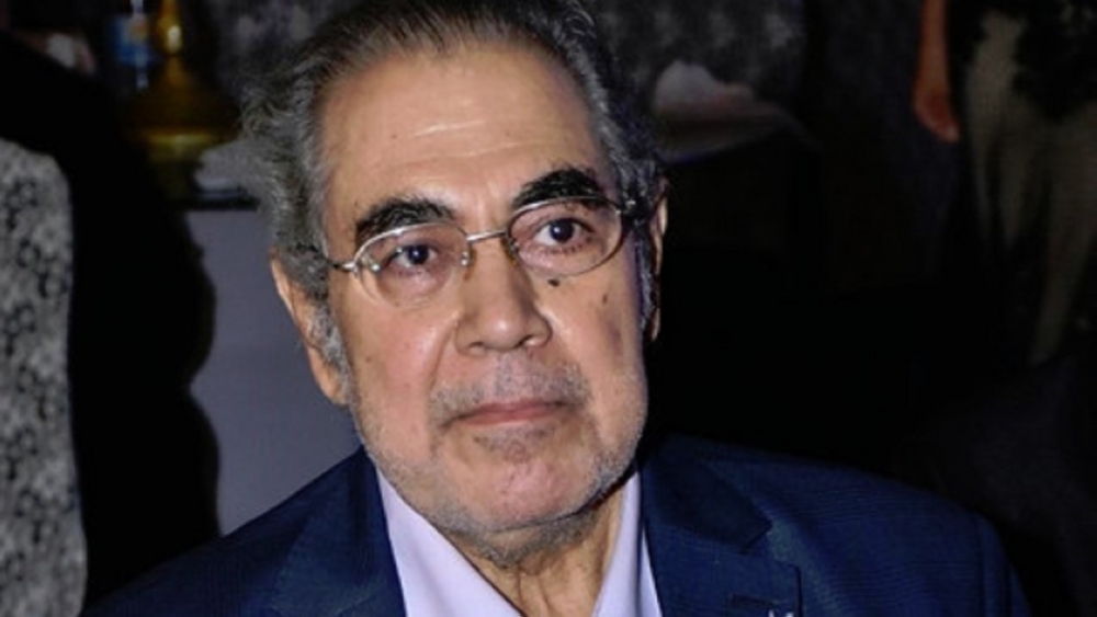 صبري عبدالمنعم يطمئن جمهوره على حالته الصحية