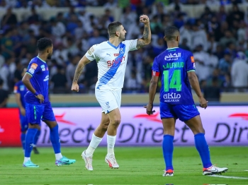 الهلال ينتزع نقاط الفتح ويبتعد بصدارة دوري روشن