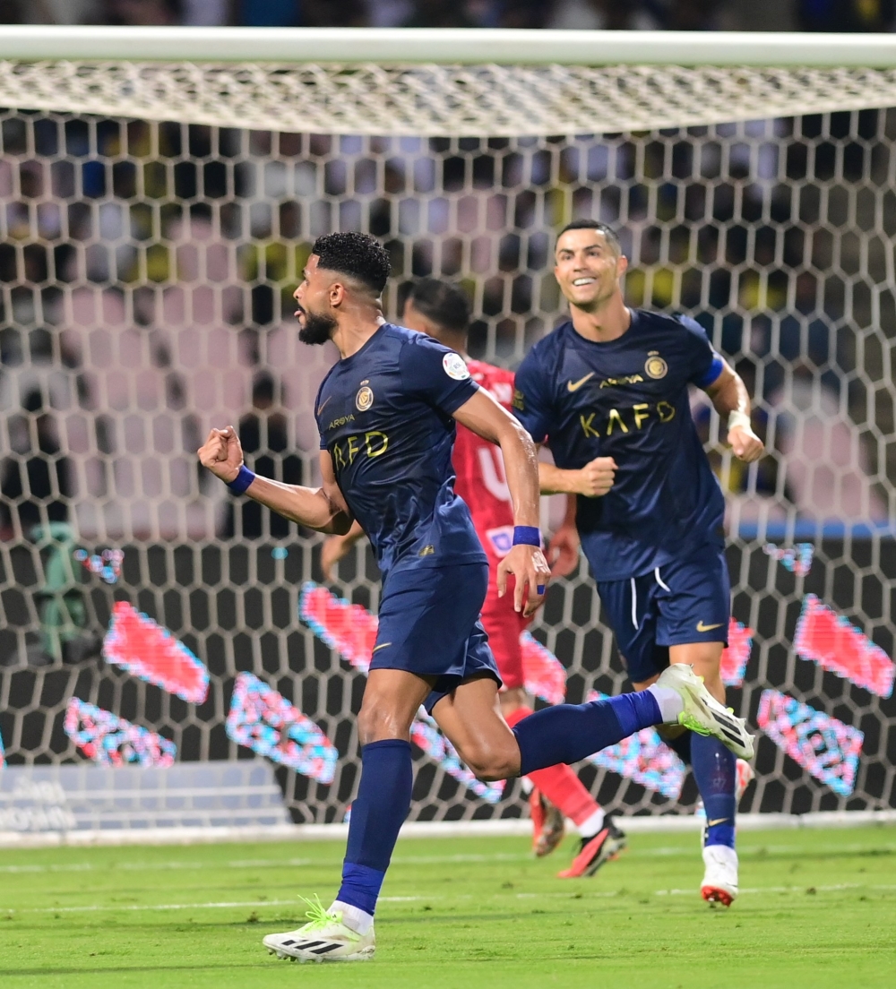 بالثلاثة.. النصر يهزم الوحدة في دوري روشن