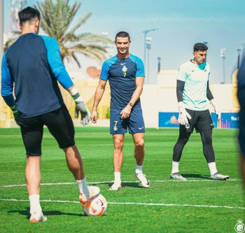 رونالدو يعود إلى تدريبات النصر استعدادًا للأخدود