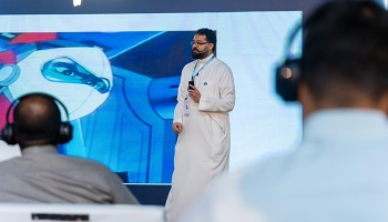الفنان إبراهيم اللامي بورشة عمل بعنوان 