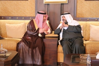 نائب وزير الخارجية يقدم واجب العزاء في وفاة الشيخ نواف الصباح- وزارة الخارجية