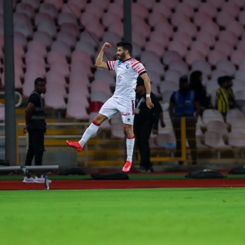 البركاوي يقود الرائد لفوز كبير على الاتحاد في دوري روشن السعودي