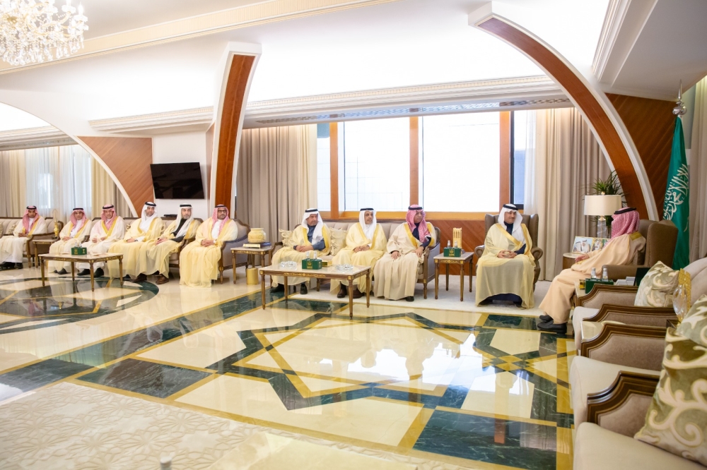 أمير الشرقية يستقبل وزير النقل والخدمات اللوجستية