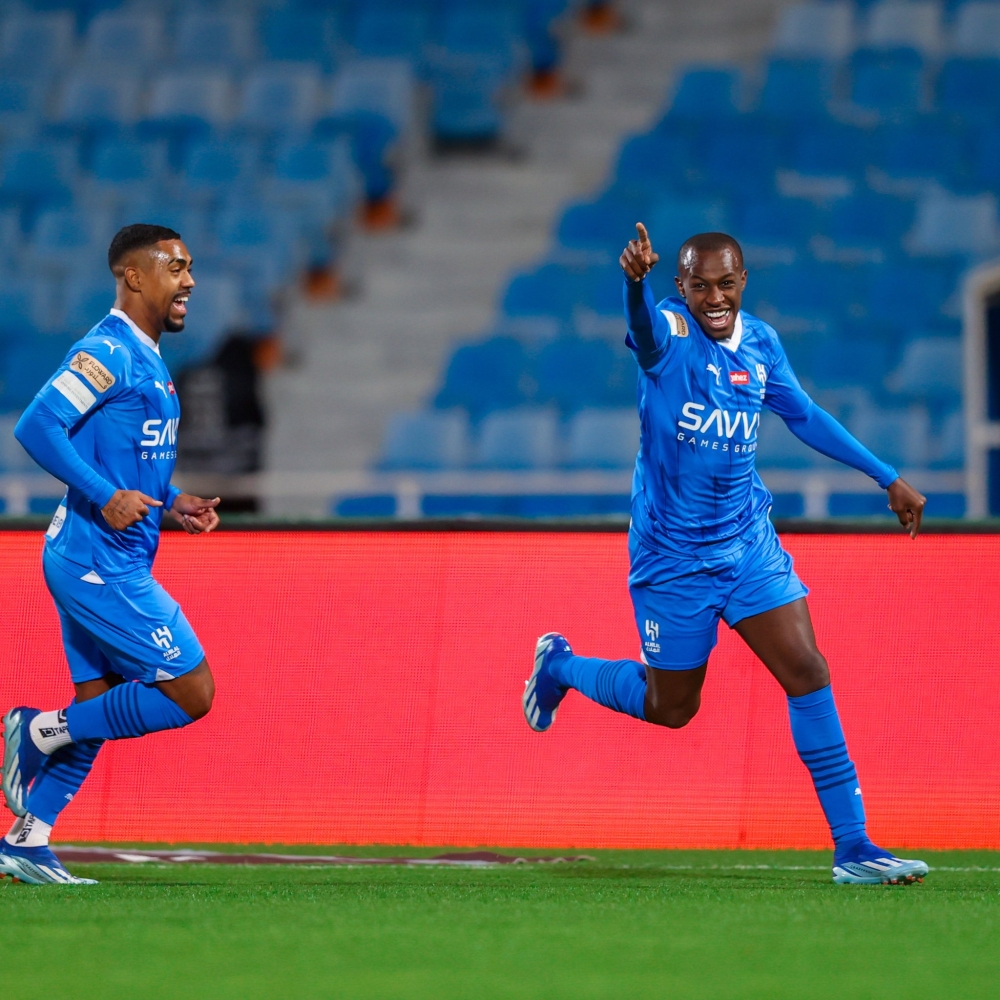 الغنام VS سعود عبدالحميد صراع مركز الظهير في لقاء الهلال والنصر