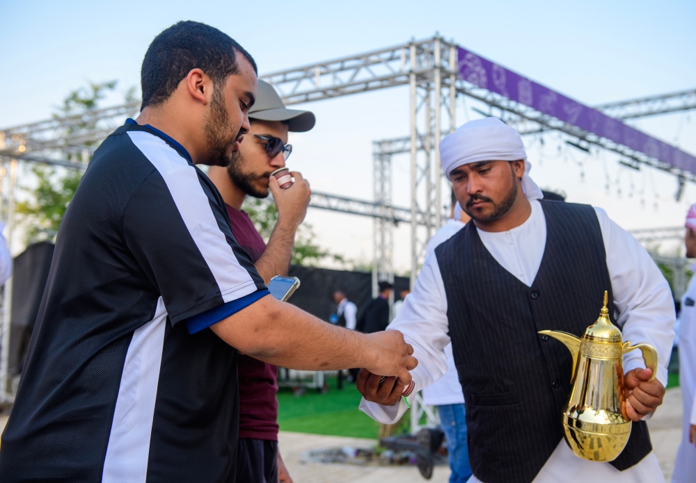 صفاء الأجواء وجاهزية استاد هزاع بن زايد لمباراة العين والهلال (فيديو)