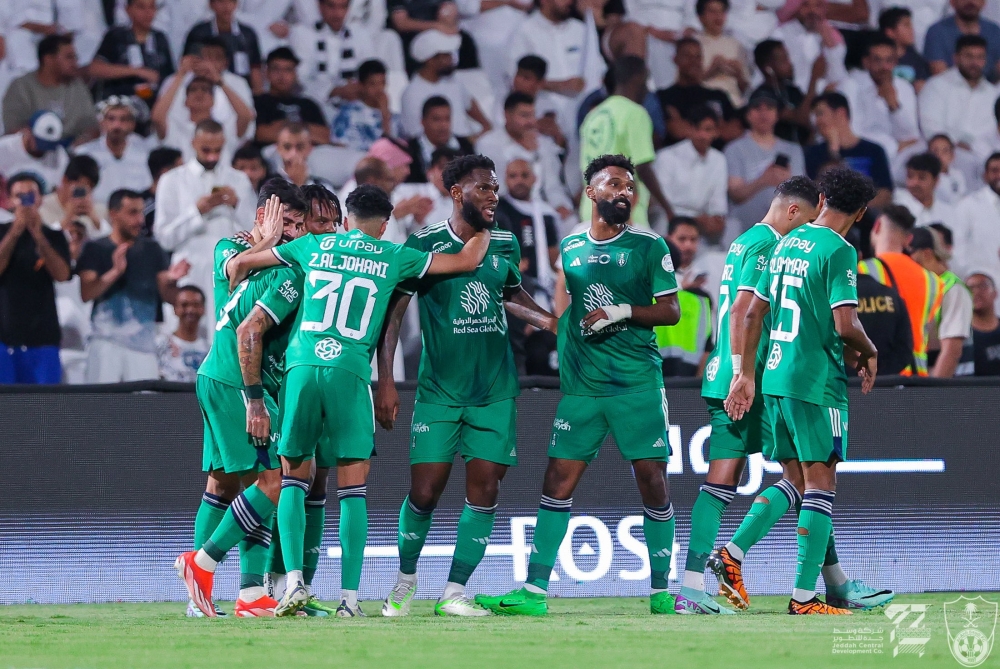 فيرمينو يقود الأهلي للفوز على الشباب بدوري روشن