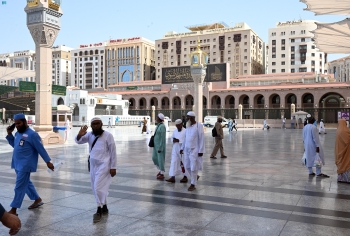 ضيوف الرحمن في المسجد النبوي - واس