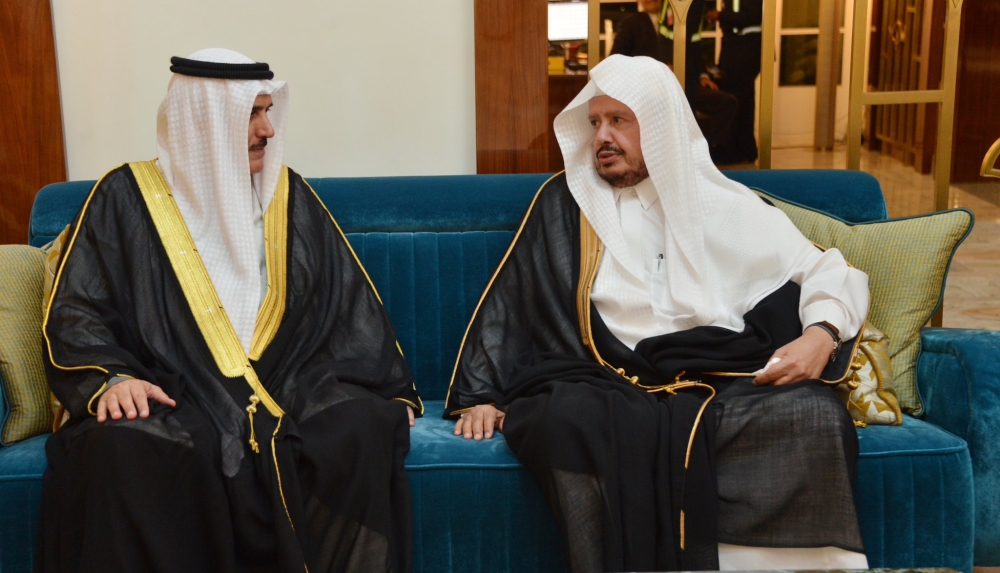رئيس مجلس الشورى يصل إلى مملكة البحرين في زيارة رسمية