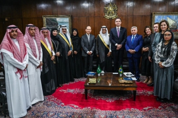 وفد أعضاء مجلس الشورى يلتقي رئيس مجلس الشيوخ البرازيلي