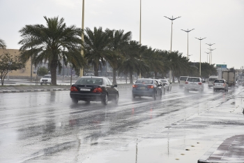 "الأرصاد" ينبه من أمطار غزيرة على عدة مناطق بالمملكة