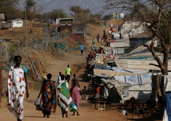 السودان يواجه حالة طوارئ بسبب الجوع وسط استمرار حربه الأهلية (رويترز)