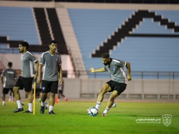 النهضة يواصل استعداداته لدوري الثالثة