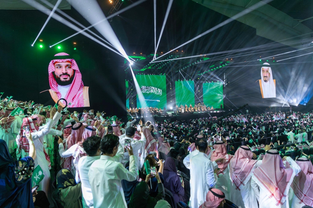 رابح صقر يتألق في احتفالات الرياض باليوم الوطني 94