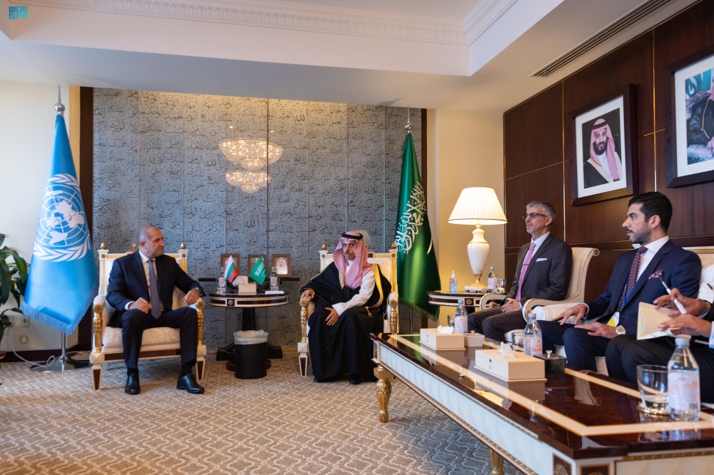 وزير الخارجية يبحث المستجدات الدولية مع الرئيس البلغاري