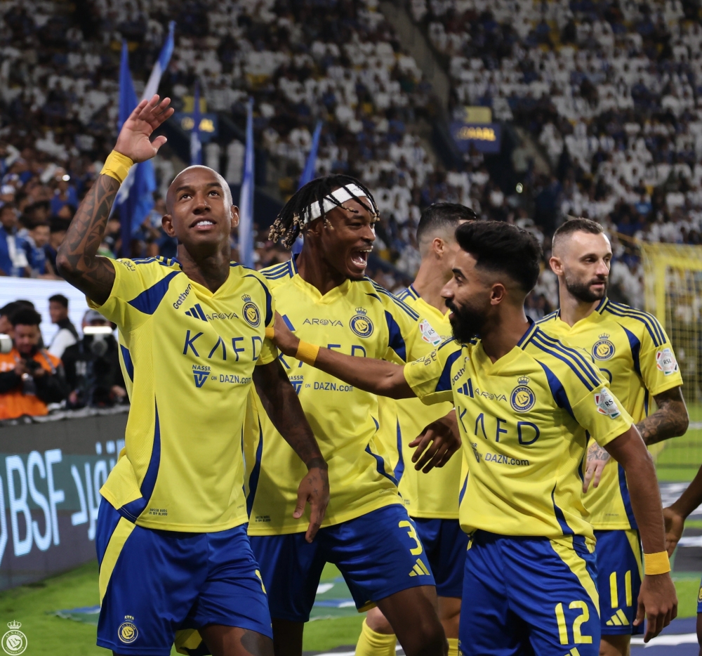 محمد سيماكان وتاليسكا يعبران عن إحباطهما بعد تعادل النصر مع الهلال في ديربي الرياض