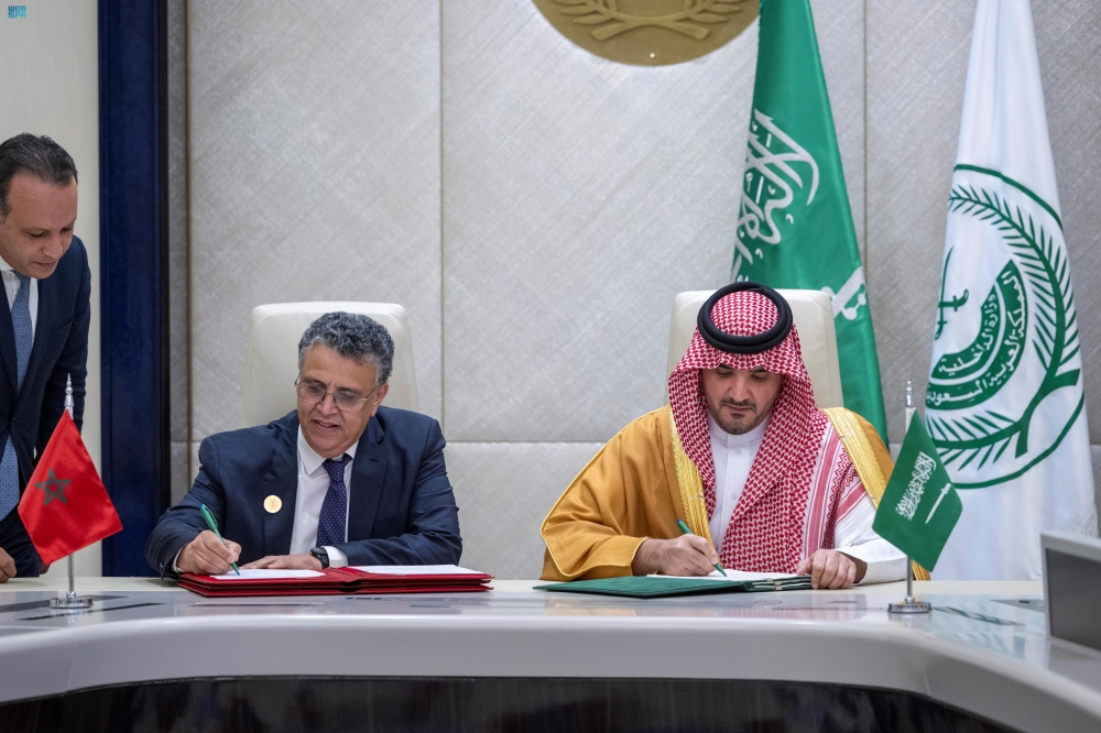 وزير الداخلية يوقع اتفاقية تعاون مع وزير العدل المغربي