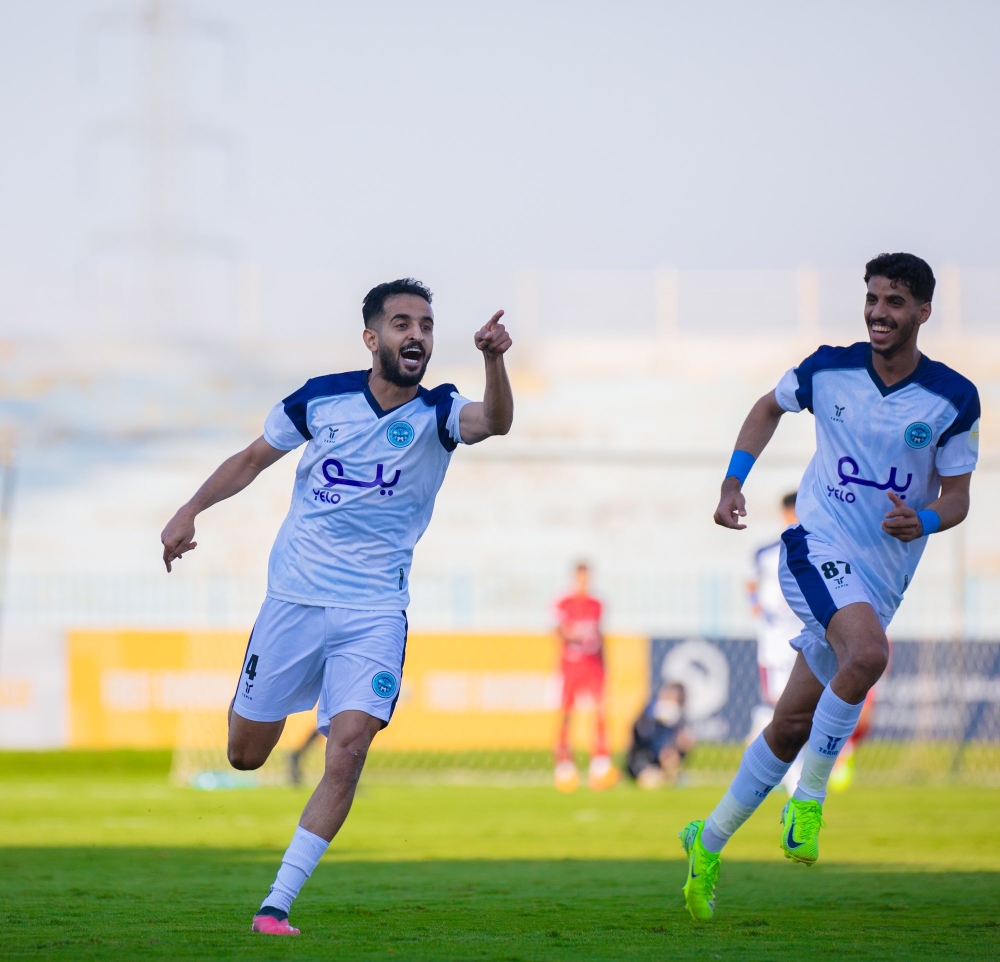 دوري يلو.. العربي يتعثر بتعادل أمام الباطن.. والعدالة يقسو على النجمة بثلاثية