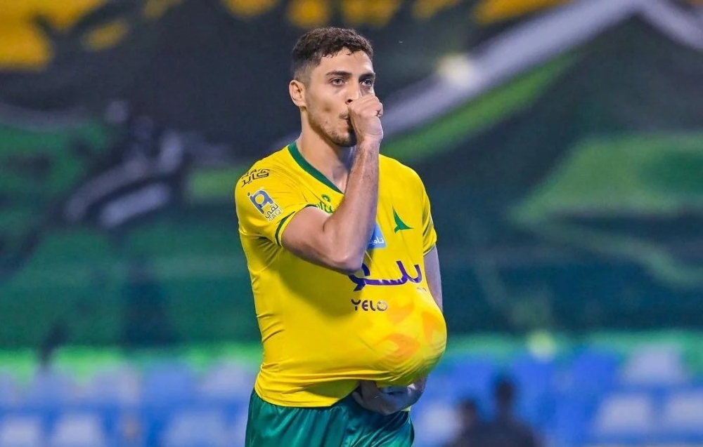 غياب محمد شريف عن مباراة الهلال والخليج بسبب الإصابة