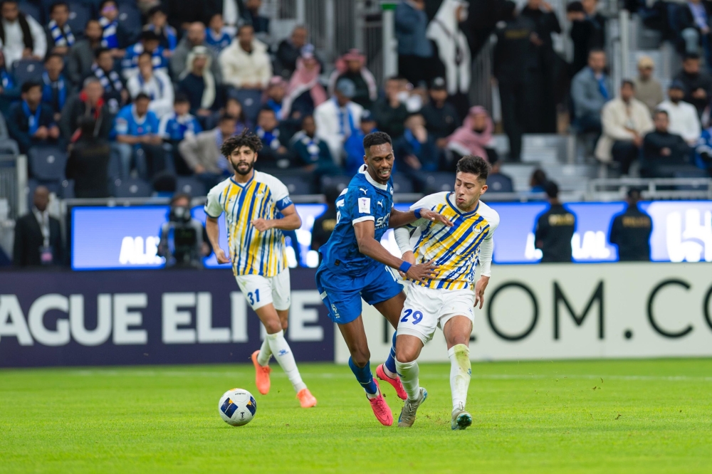 لاعب الغرافة يجهش بالبكاء بعد الهزيمة أمام الهلال ـ عاجل
