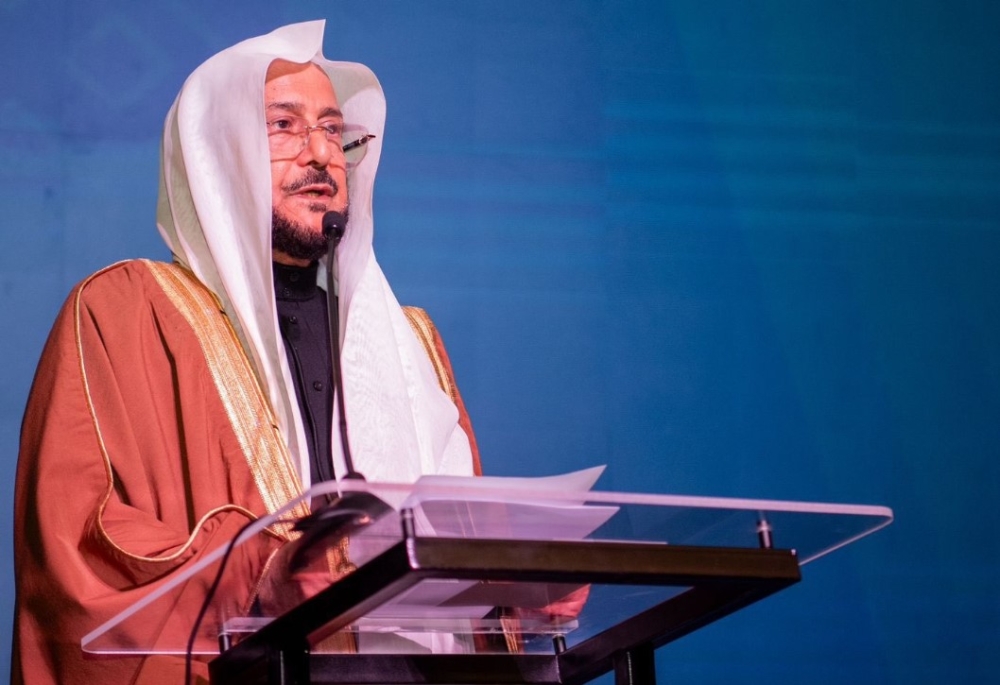 وزير الشؤون الإسلامية يدشّن الأدلة الفنية لبناء وتطوير المساجد
